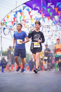 BIB: 10119
                            <button type="button" onclick="openModal(9939872)" class="btn btn-primary btn-sm float-right btn-popup" data-toggle="modal" data-target=".modal-high-quality">
                        <i class="fas fa-shopping-cart"></i> Add to Cart
                    </button>
                                            <button type="button" onclick="isThisMe(9939872, true)" class="btn btn-success btn-sm float-right btn-popup btn-isme hidden" data-toggle="tooltip" data-placement="bottom" title="นี่คือรูปของคุณใช่ไหม คลิกที่นี่เพื่อเอาเข้าอัลบั้ม">
                        <i class="fas fa-plus"></i> Add to album
                    </button>
                    <button type="button" onclick="isThisMe(9939872, false)" class="btn btn-warning btn-sm float-right btn-popup btn-isnotme hidden">
                        <i class="fas fa-ban"></i> Remove from album
                    </button>